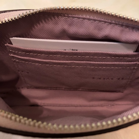 Coach NWT Pink Floral Bow Print Wristlet - Picture 4 of 4